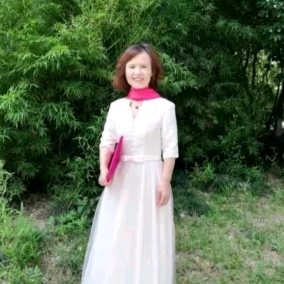 绿水逶迤
