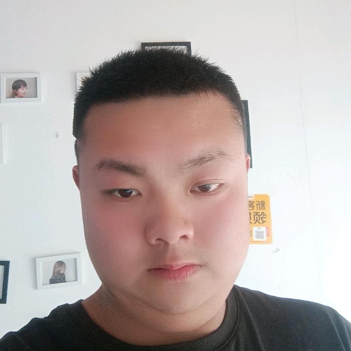 周欣