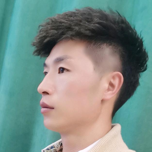 大方减龄烫发小顺（魔发师政府店）