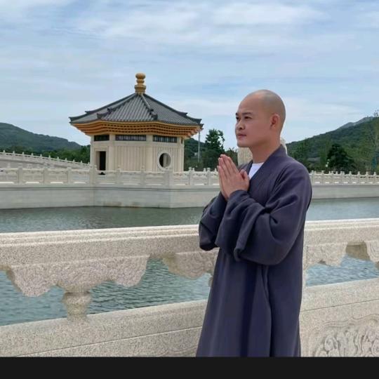 果亮法师