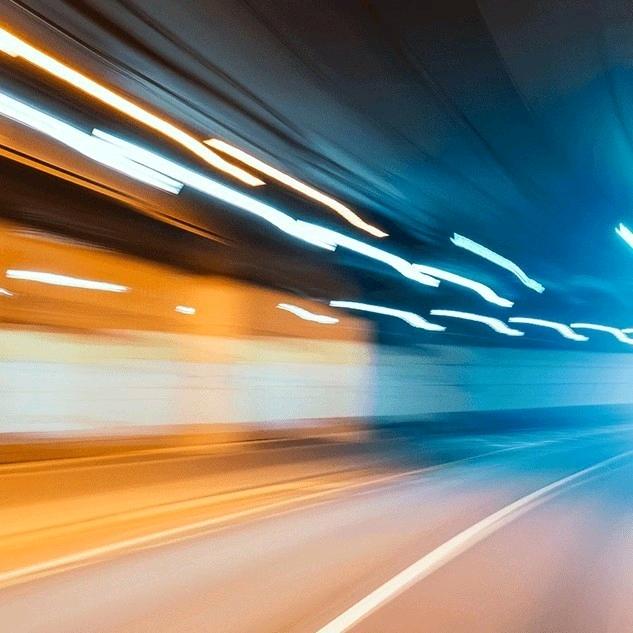 小巧玲珑秋海棠，花开秀美透春光。