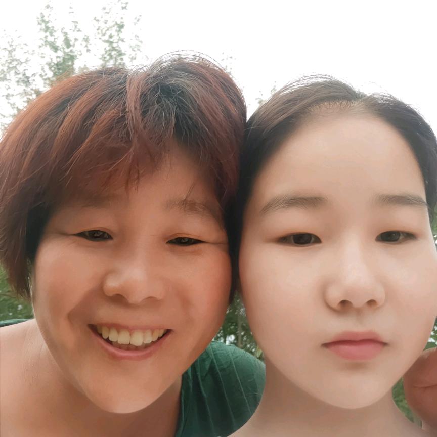 我家有两龙一凤