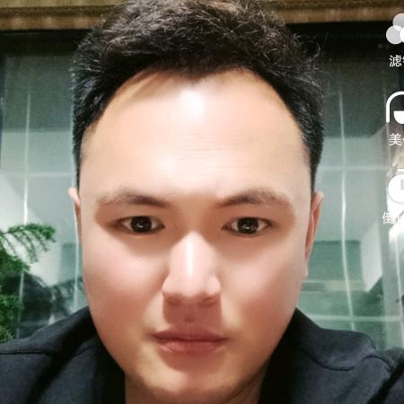 新月《一粒红尘》