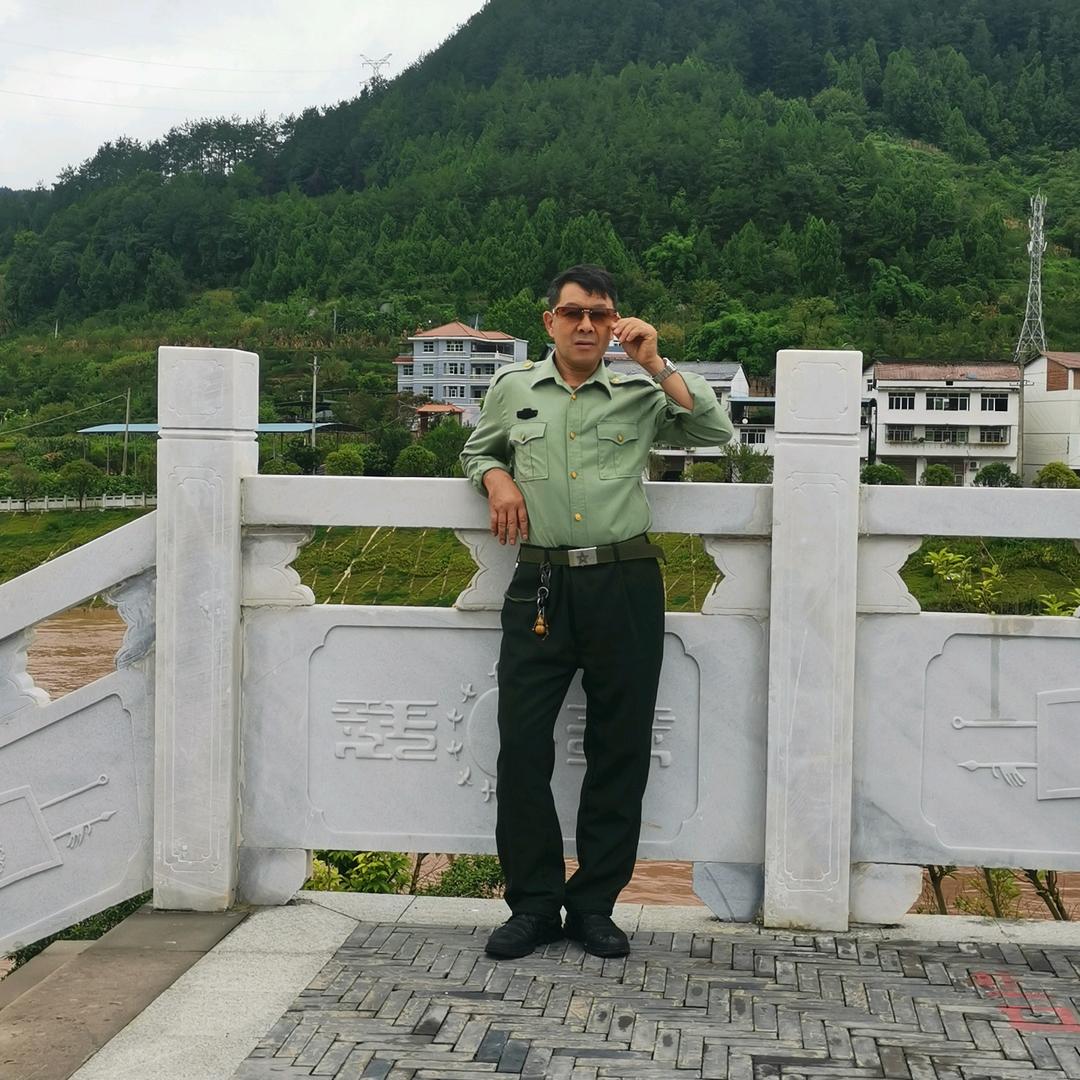 李太柏