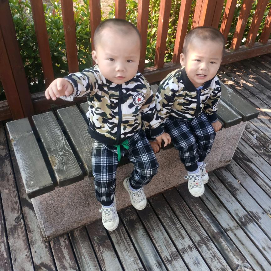 廷.轩皆逸