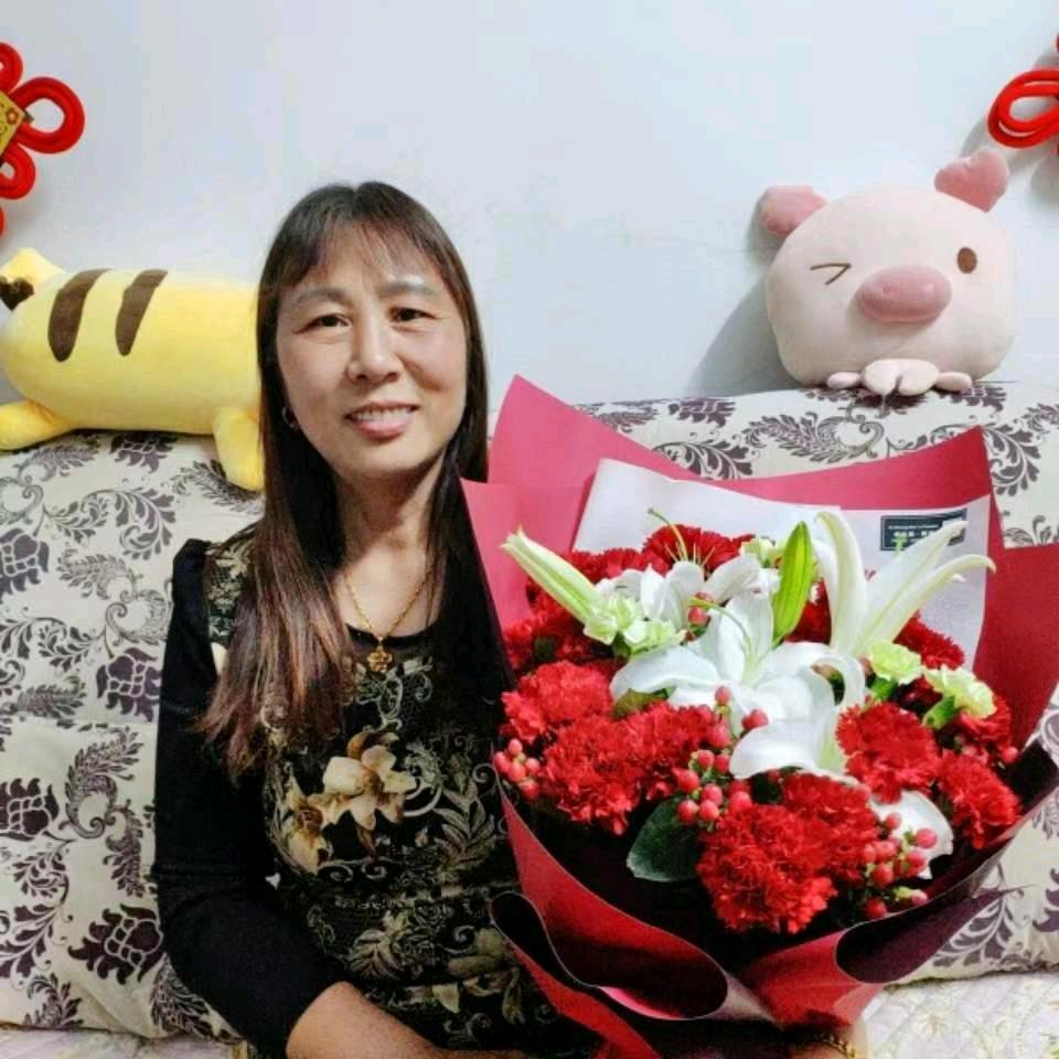 百合花（火龙果采摘）