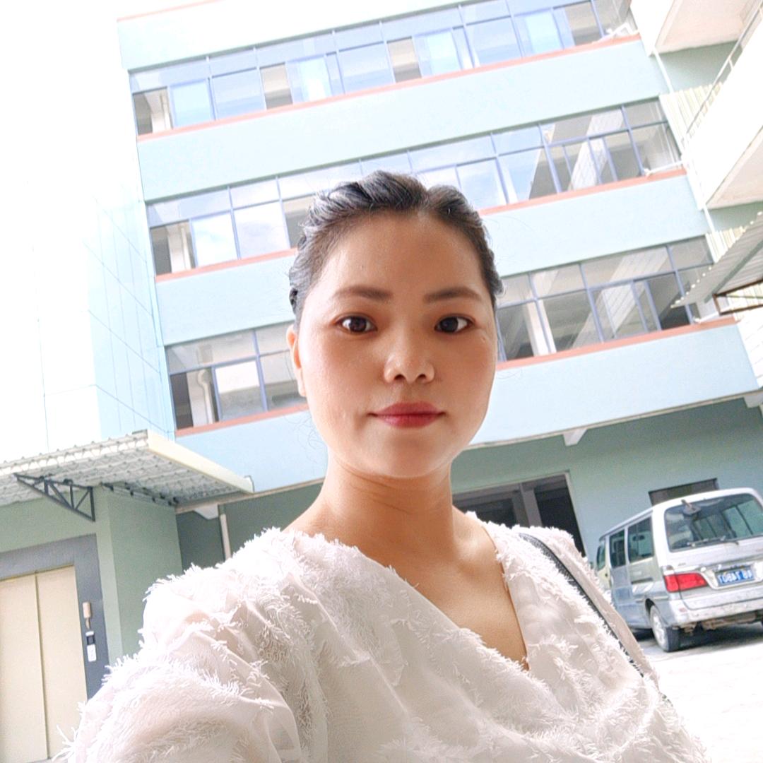 脆脆是个吃货