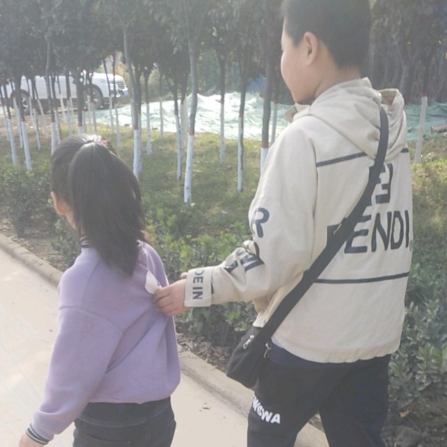 陈婼萱奶奶，农夫与蛇，