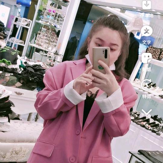 高品质设计师集合女装店