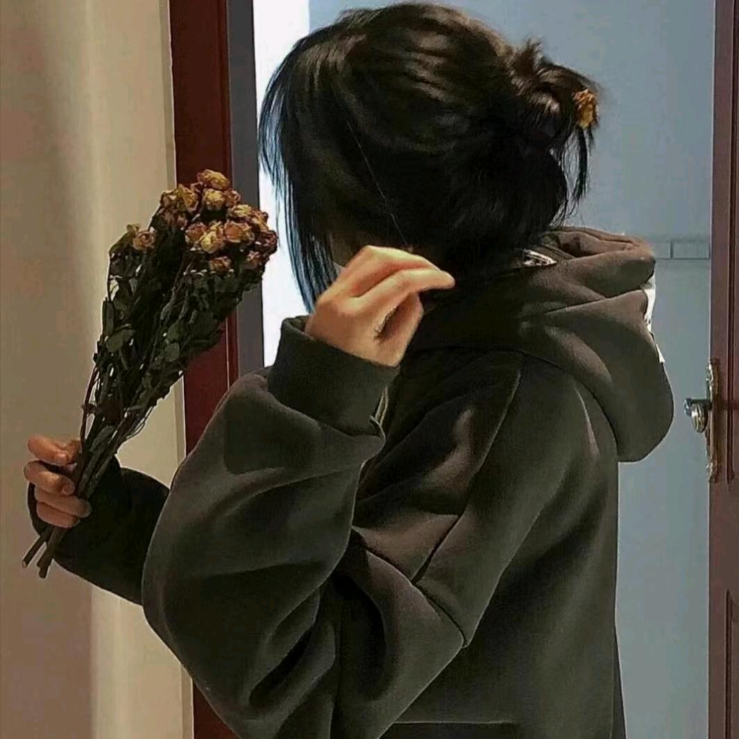 琪。