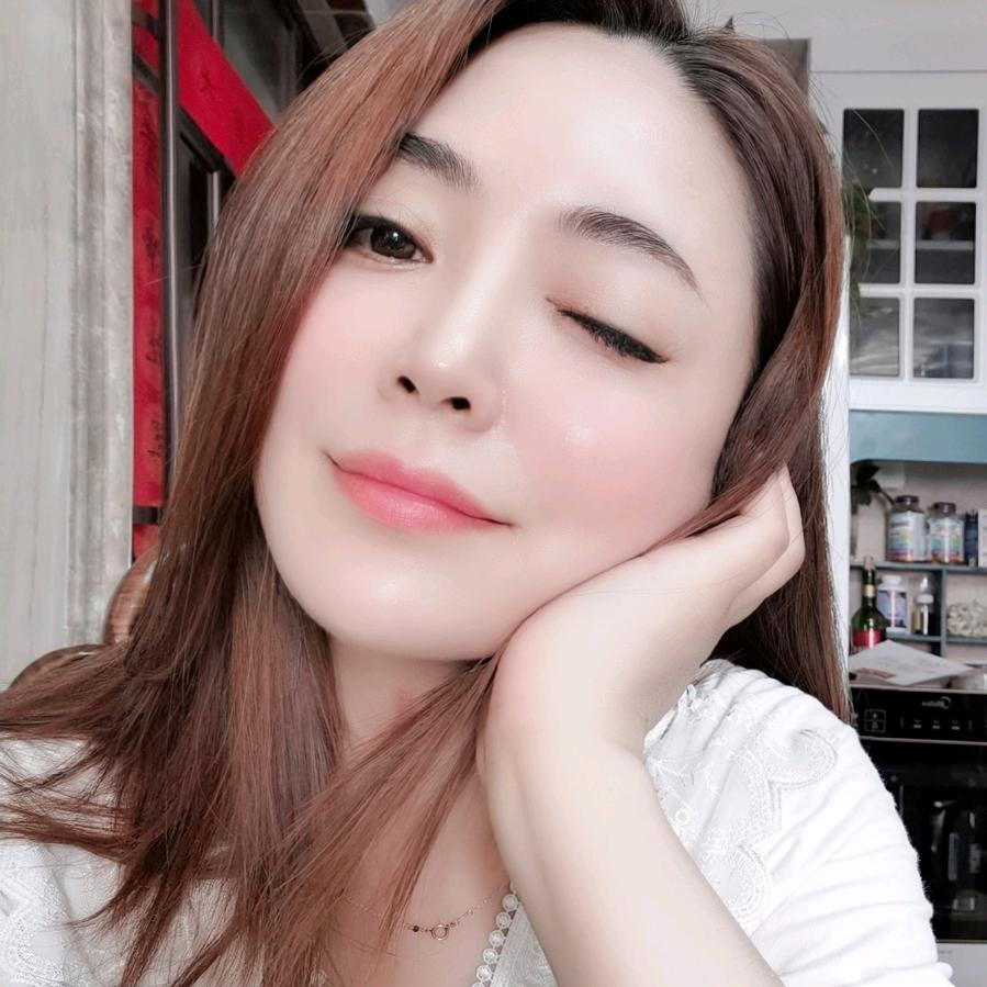 大胡子总部老板娘磊姐