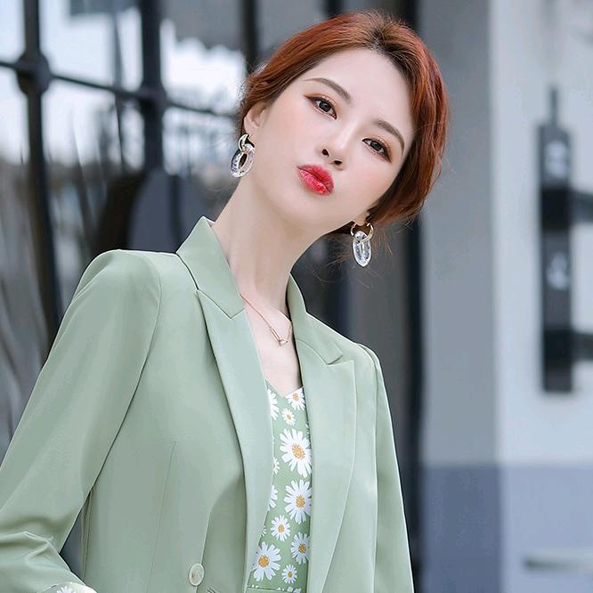 蓝蔻轻奢女装