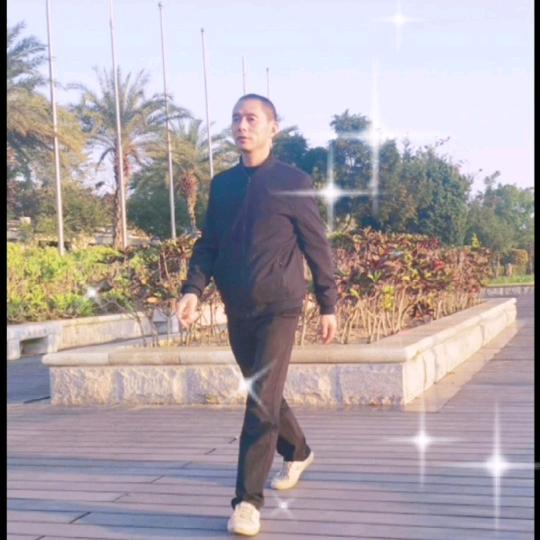 陈成.