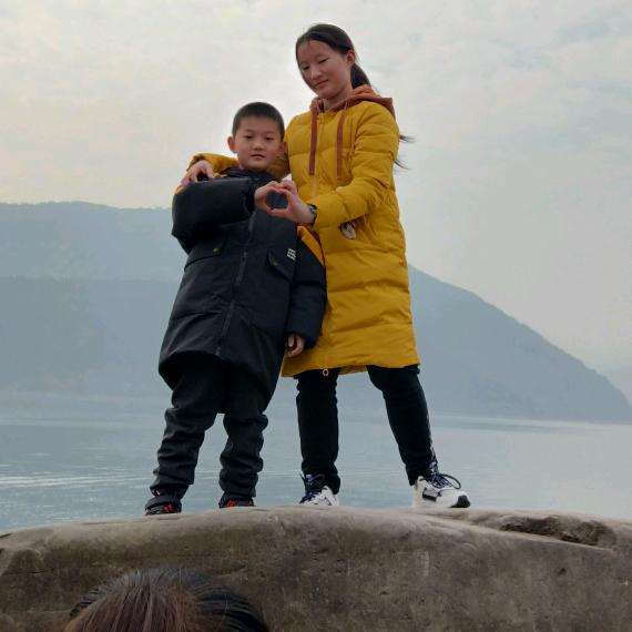 有钱任性，没钱任命。