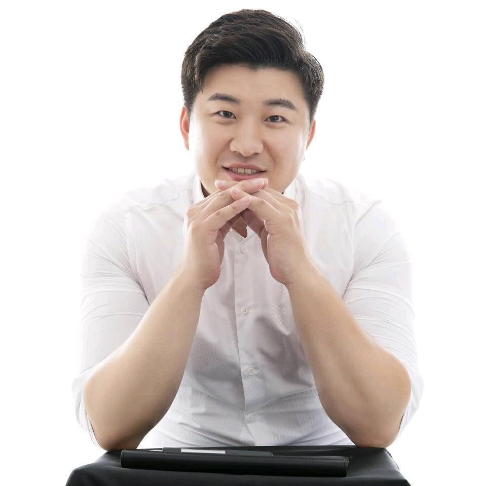 教书法的金老师