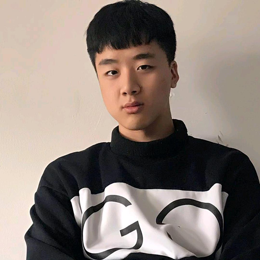 止不住嘴的小杨