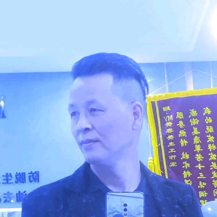 杨锦鹏