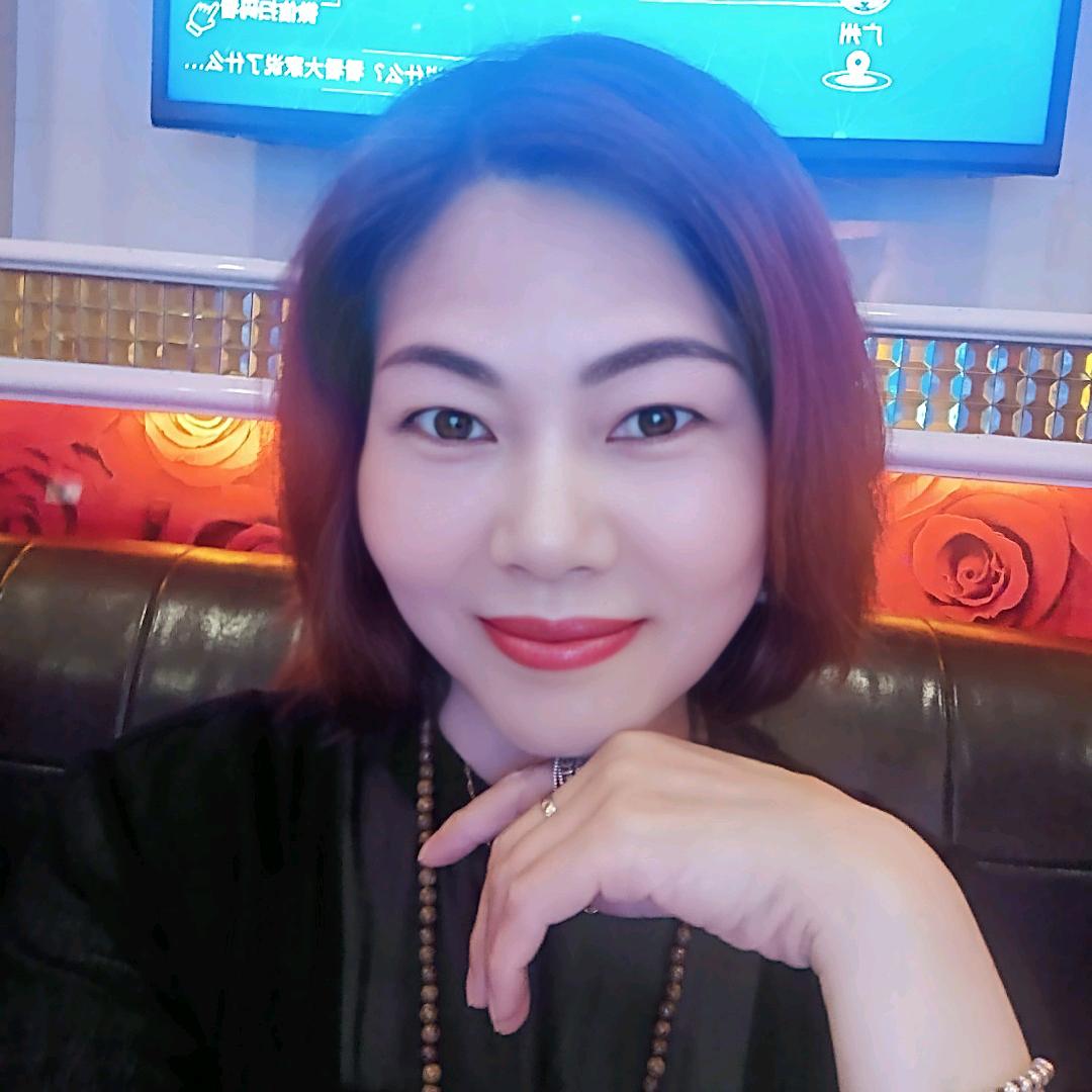 笑语嫣然
