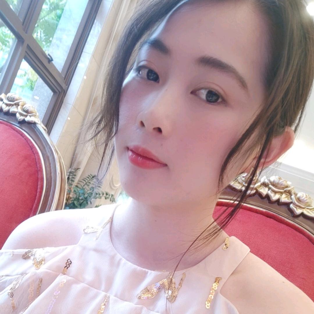 桃桃子吖