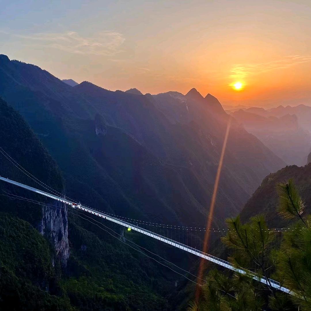 云顶飞渡玻璃桥