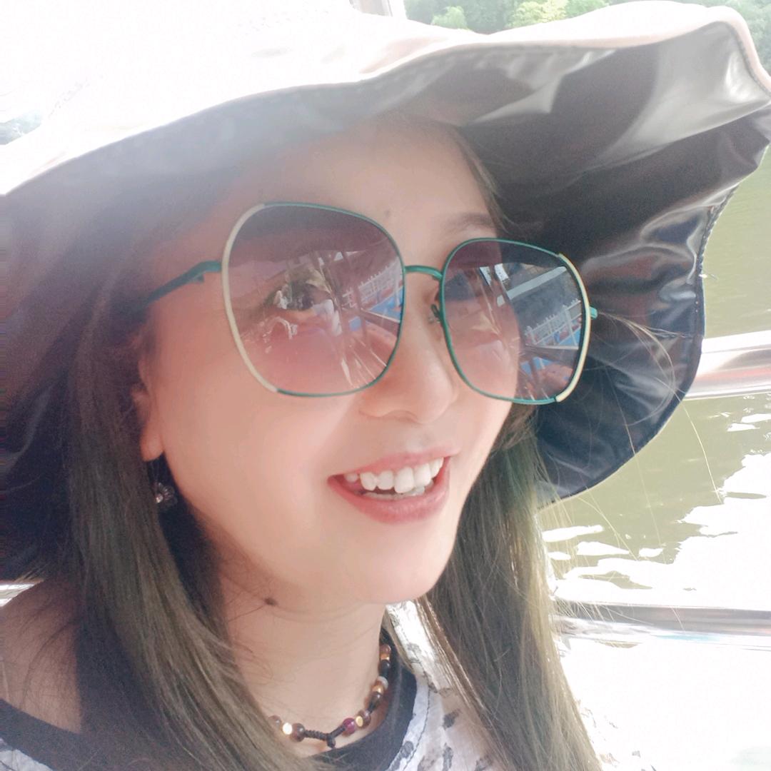 装修小妹 木子李