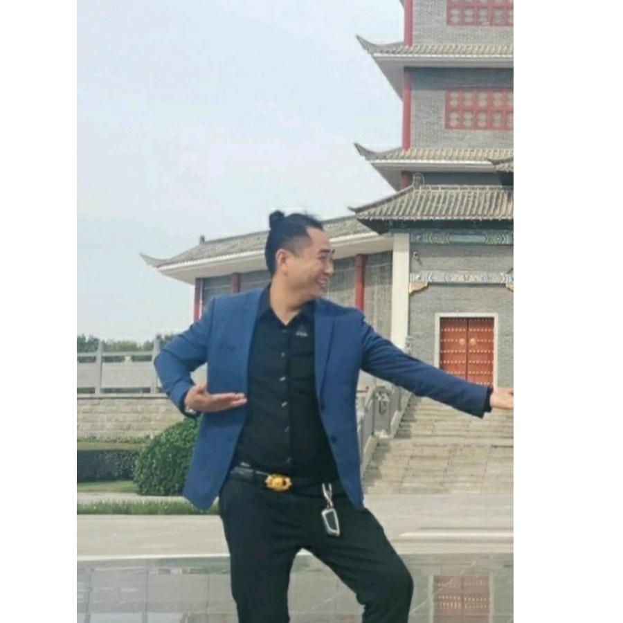 梅刚