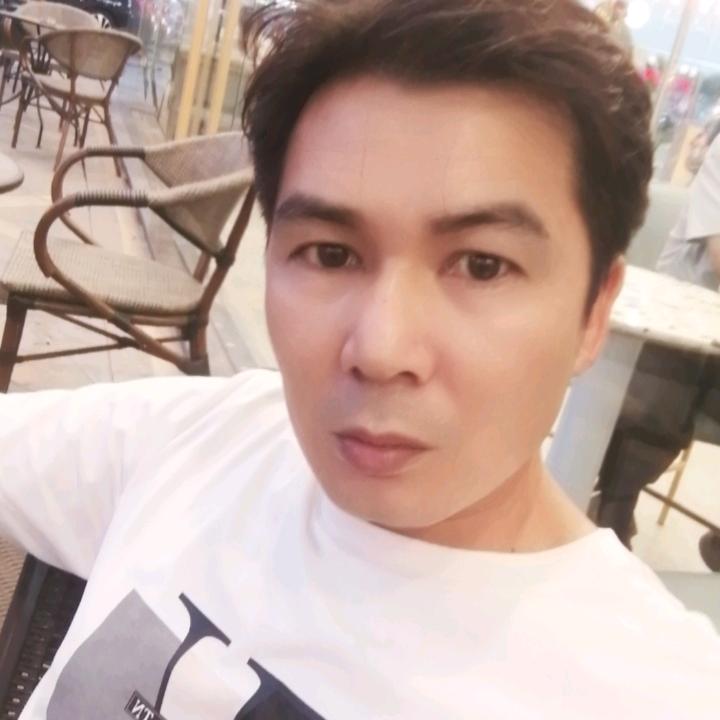 罗杰