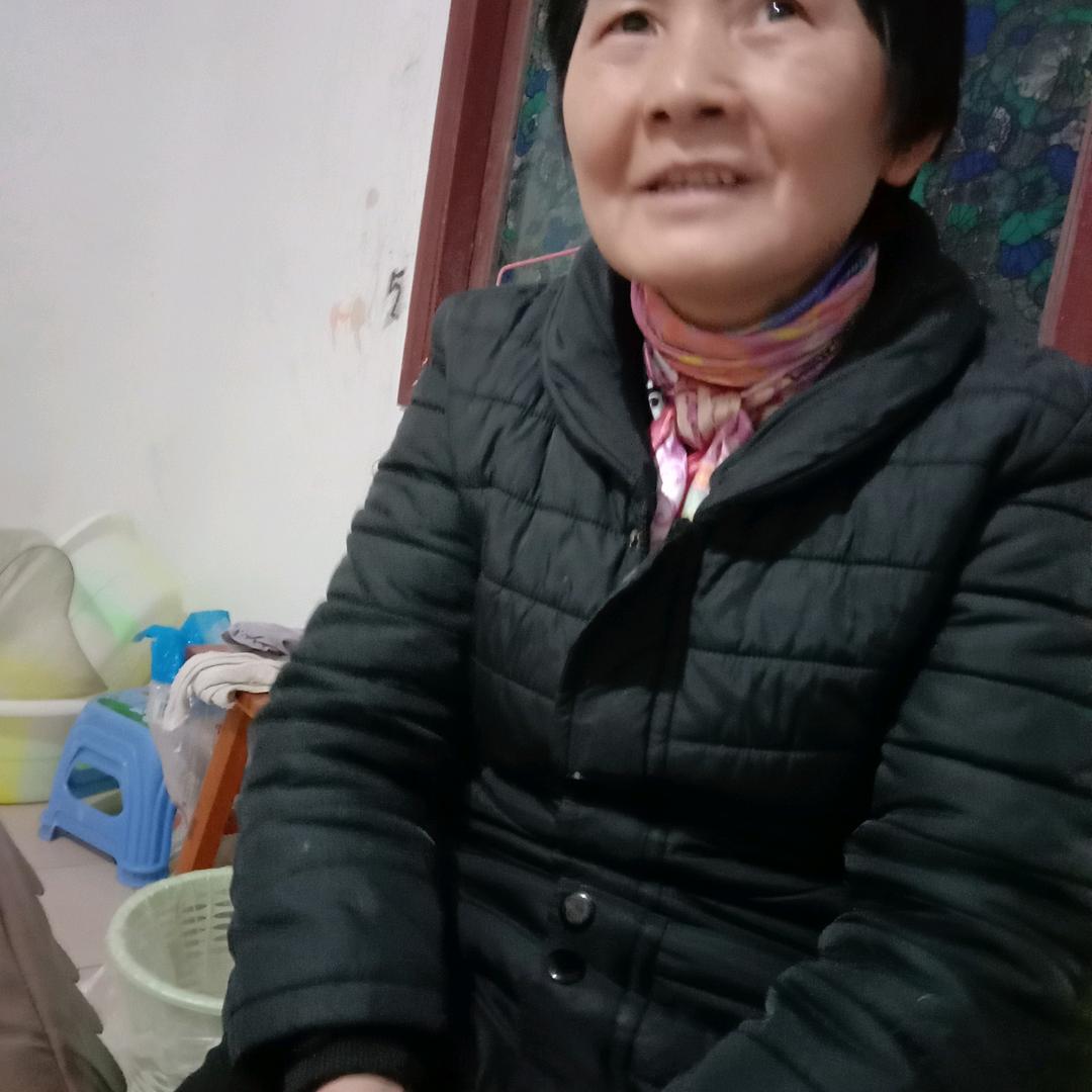 田金莲，晚上六点开播？