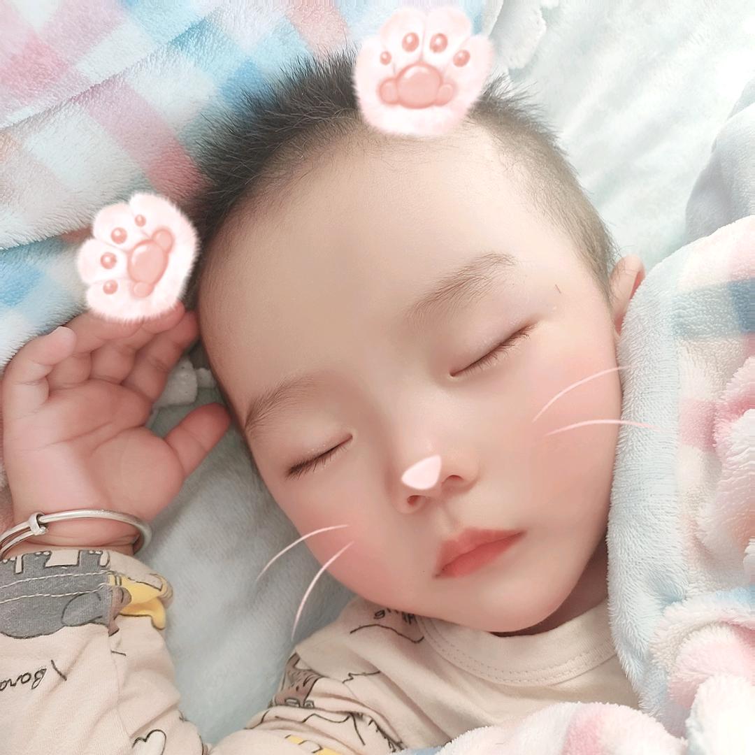 18岁小姐姐