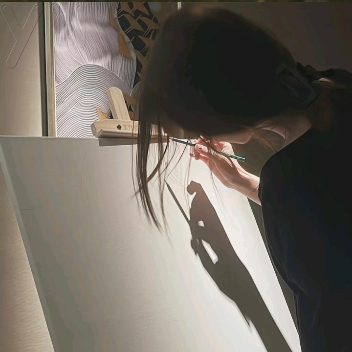 洛臻.（见过贺峻霖版）