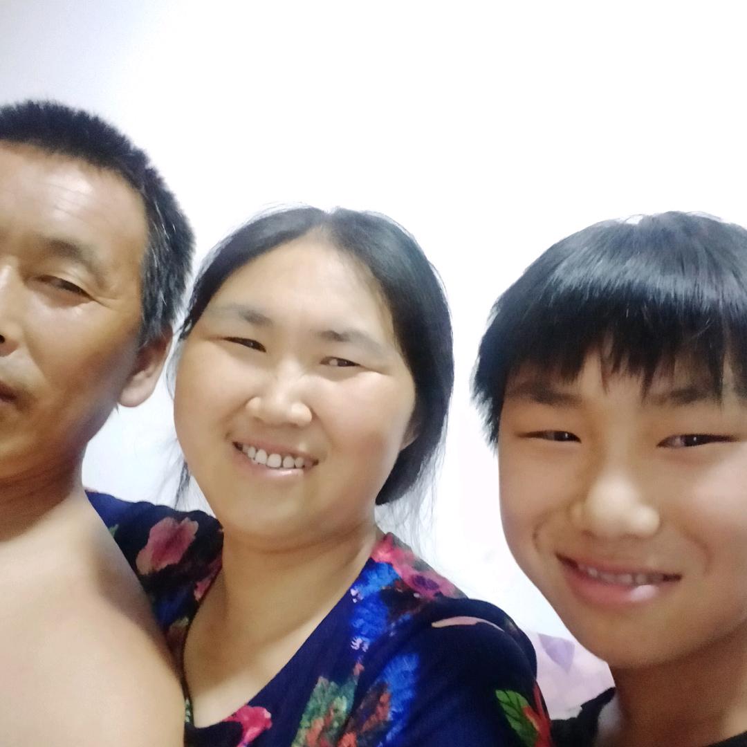 姚平，创意手工鸡蛋饼76年的小龙女🐉
