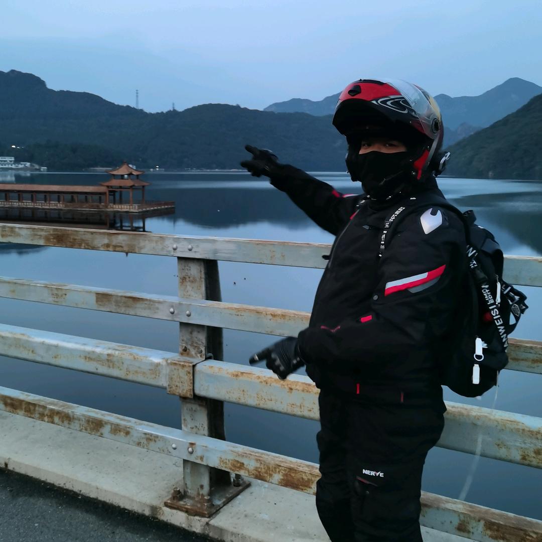 树叶过河不用桨
