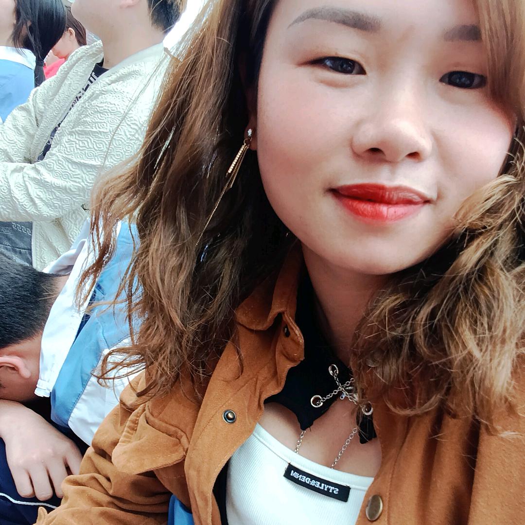 丽姐，废旧物资收购站