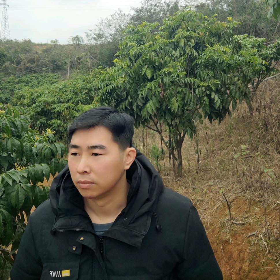 小余余