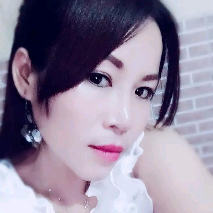 粉红女郎叶子