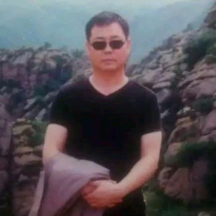 云利军     快乐单身🐰