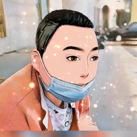 带着笑或是沉默