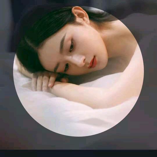 🍀绿肥红瘦🌹