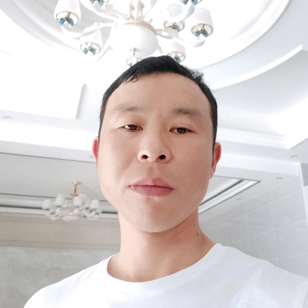 守候在零晨两点的伤心酒吧：
