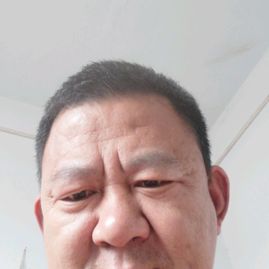 黄修路_