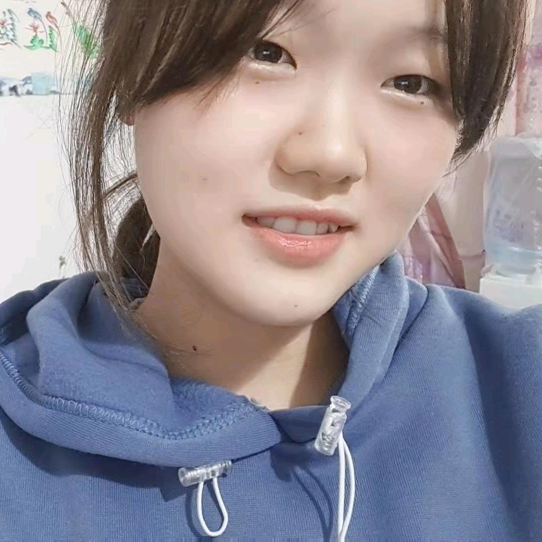 杜杜．