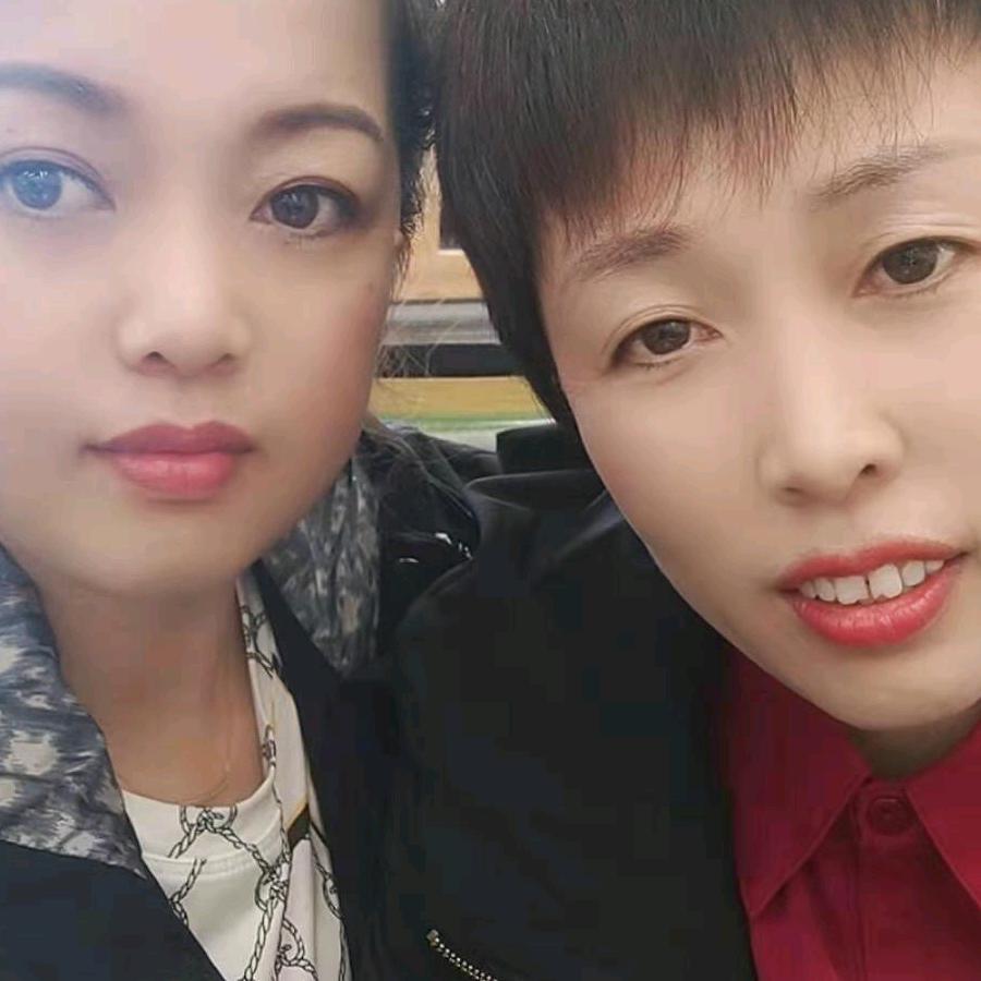 爱唱歌的红姐