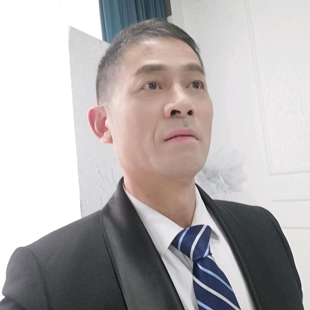 鲍小龙