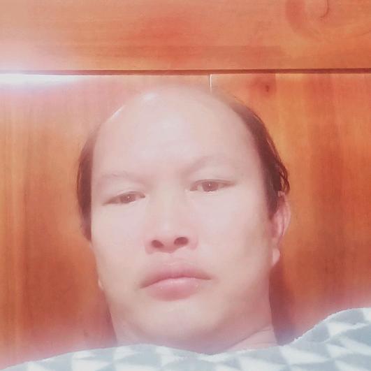 为了金钱晒太阳