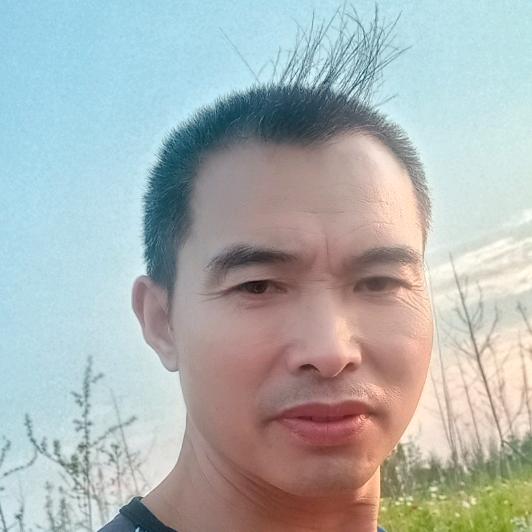 杨  彬