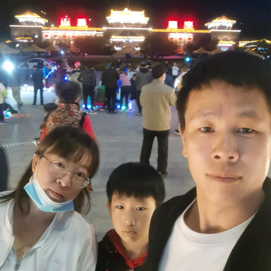 专业收废铜光亮各种贵金属