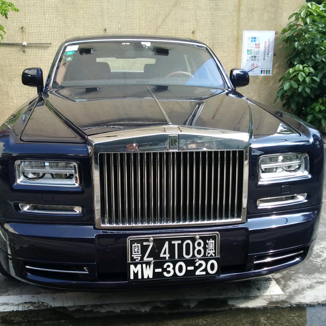 劳斯们诶