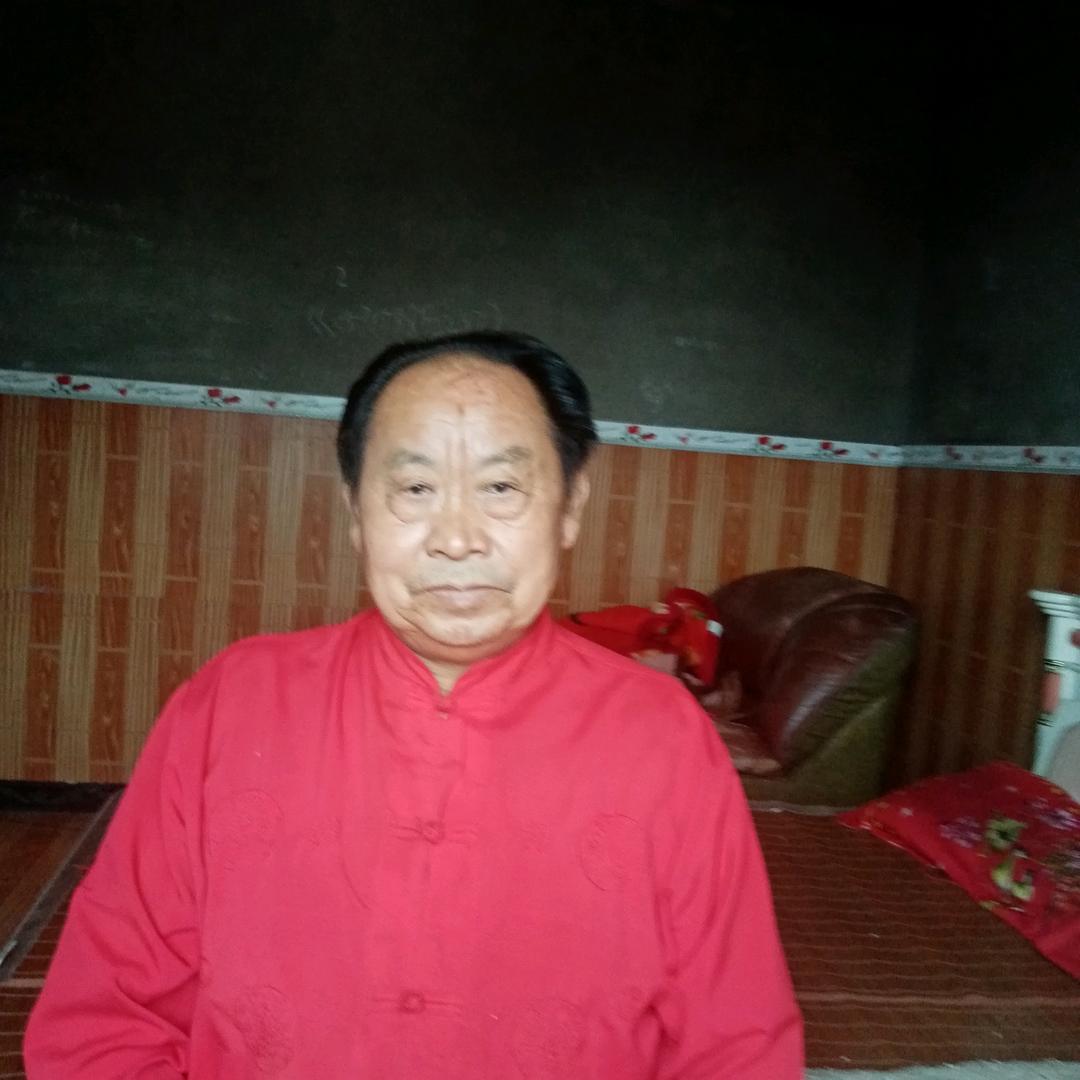 杨玉忠