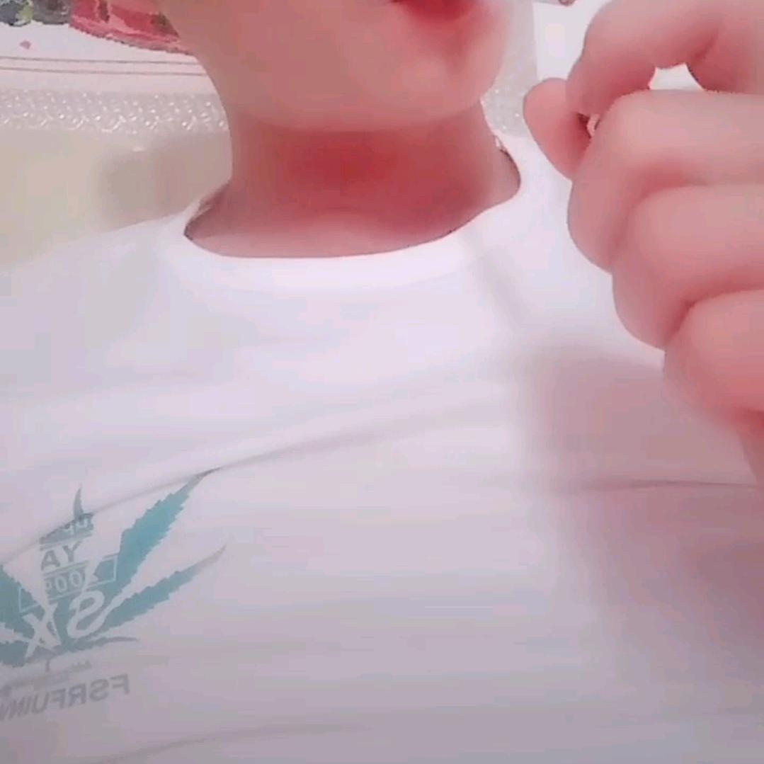 喂，，，，，，，