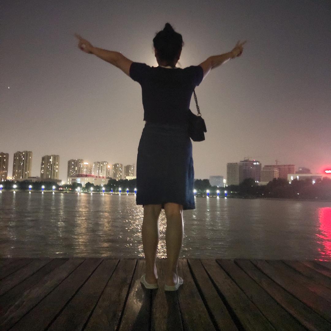 雪中的女孩